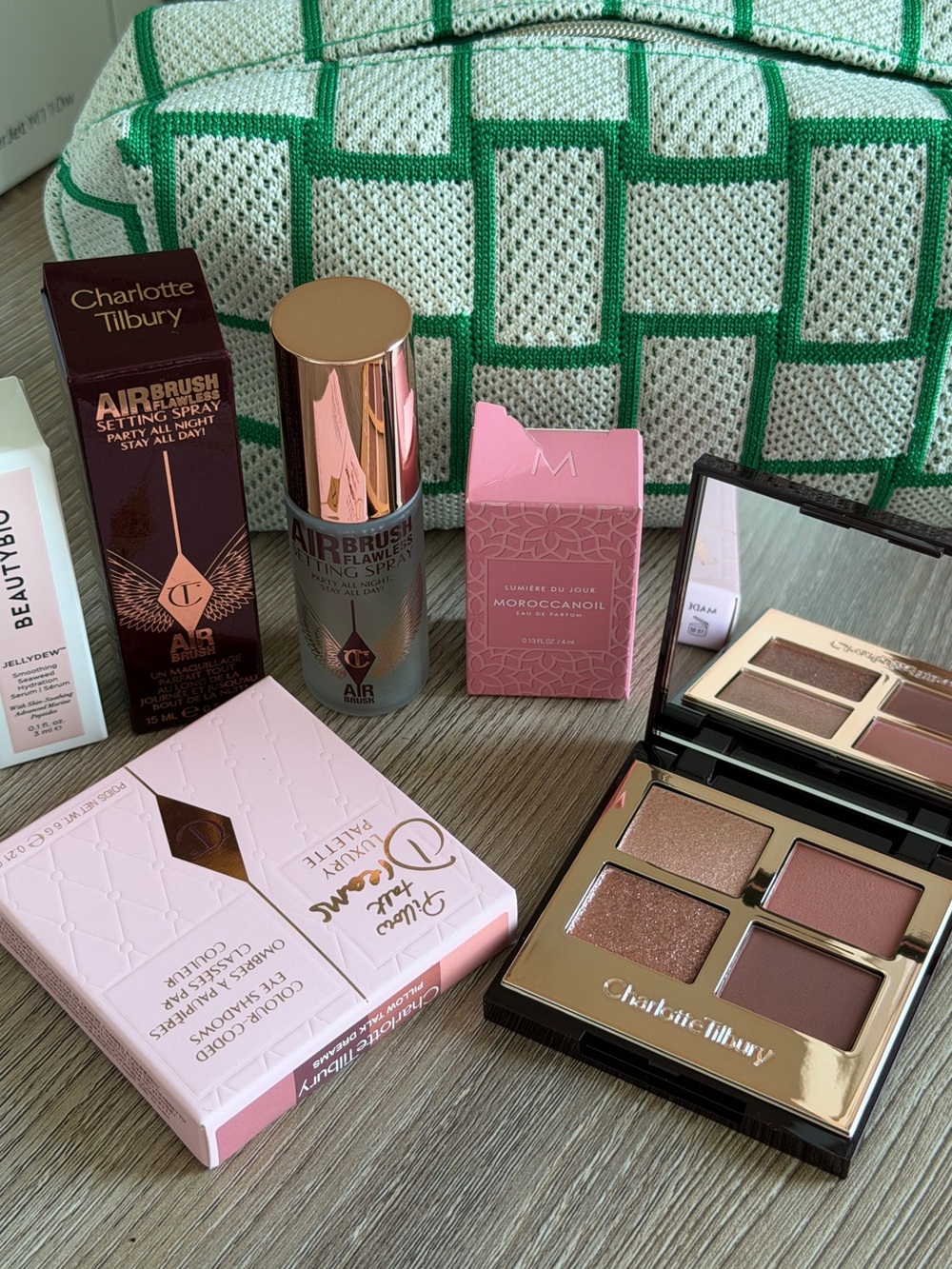 Charlotte Tilbury  Eyeshadow pillow talk dreams, Airbrush Setting Spray&more